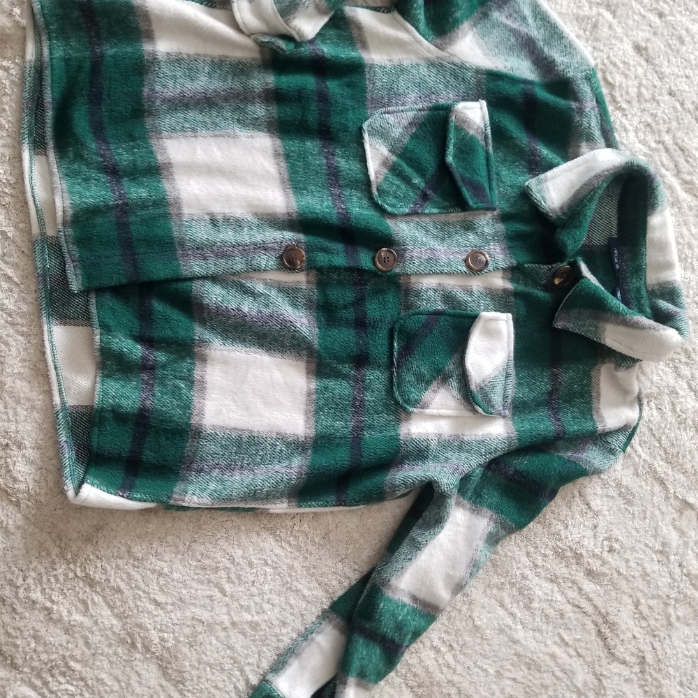 Green/white plaid shirt jacket